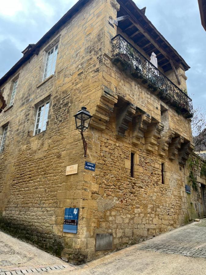Chez Alice Appartement En Plein Centre Ville サルラ・ラ・カネダ エクステリア 写真